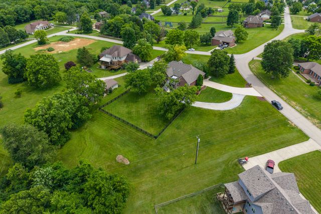 2001 West Court, Richmond, KY 40475