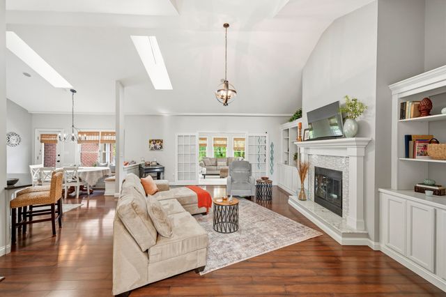 2001 West Court, Richmond, KY 40475