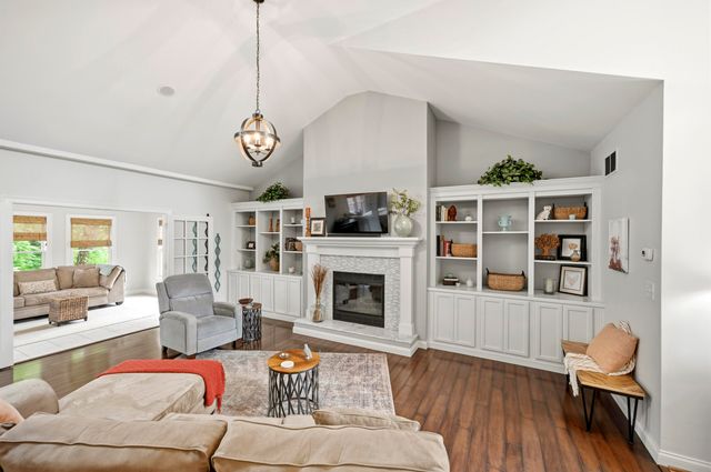 2001 West Court, Richmond, KY 40475