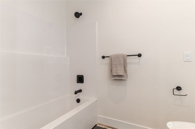 581 S Oasis Loop, East Wenatchee, WA 98802