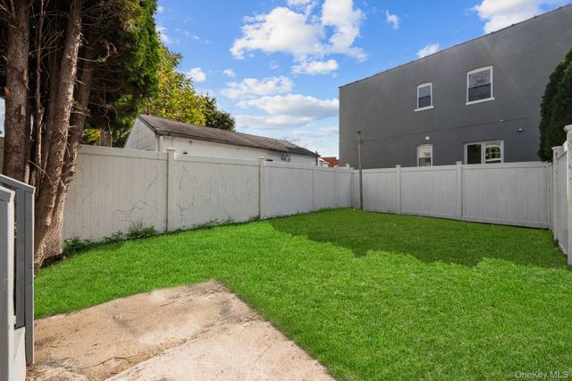 5206 Avenue M, Brooklyn, NY 11234