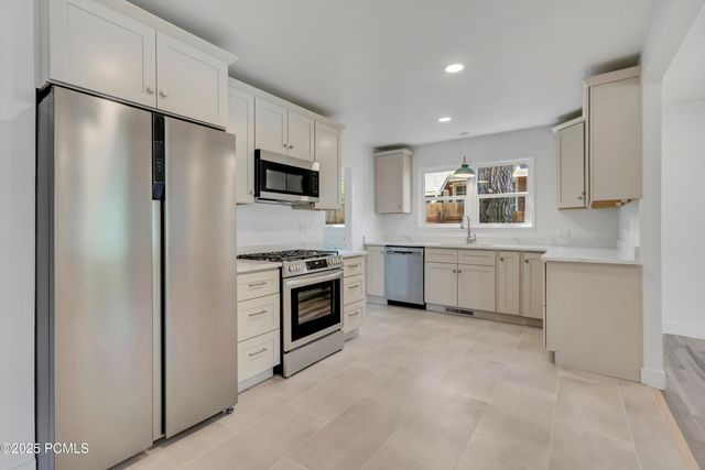 100 W 375 South, Heber City, UT 84032