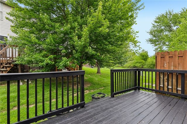 12 Pin Oak Ct, Cranberry Twp, PA 16066