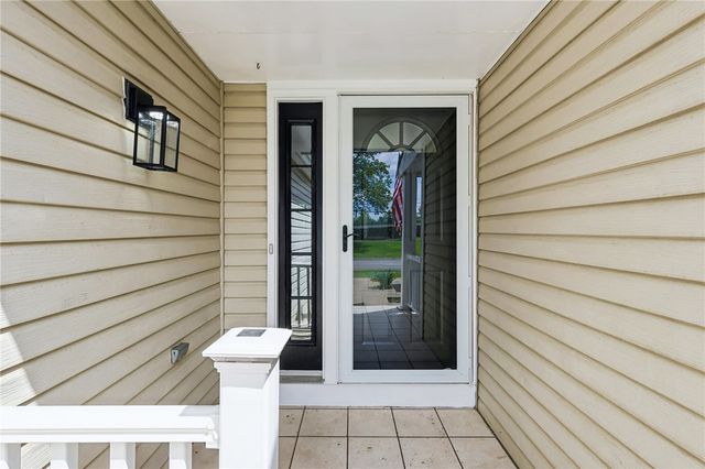 12 Pin Oak Ct, Cranberry Twp, PA 16066