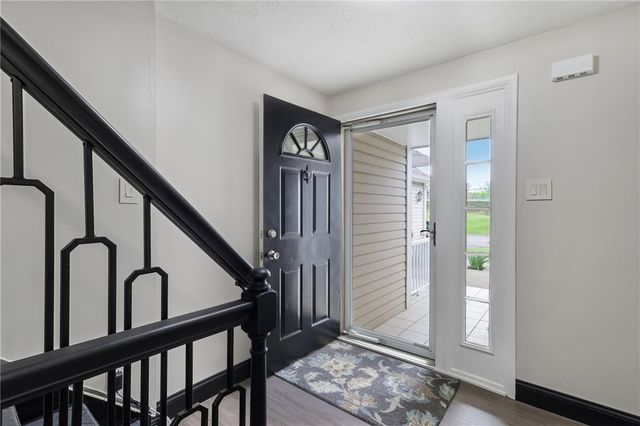 12 Pin Oak Ct, Cranberry Twp, PA 16066