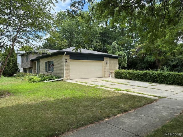 2356 Hinge Drive, Troy, MI 48083