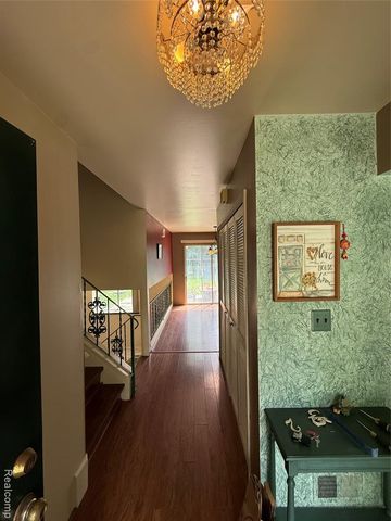 2356 Hinge Drive, Troy, MI 48083