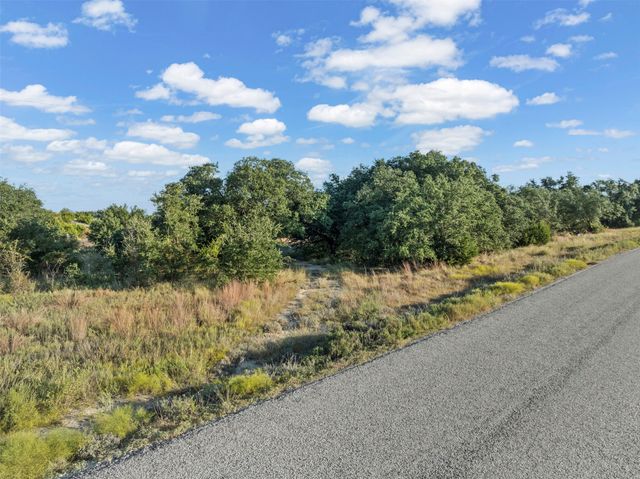 1456 Hidden Oaks Trail, Glen Rose, TX 76690