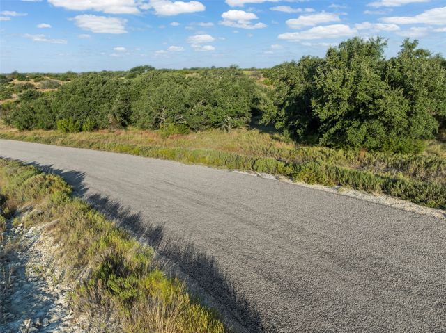 1456 Hidden Oaks Trail, Glen Rose, TX 76690