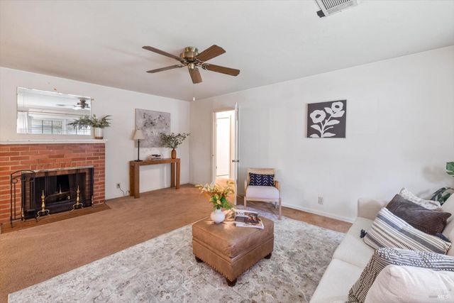 106 Birch St, Vacaville, CA 95688