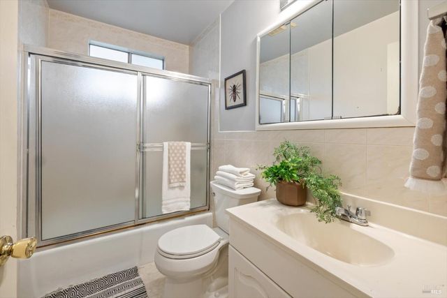 106 Birch St, Vacaville, CA 95688