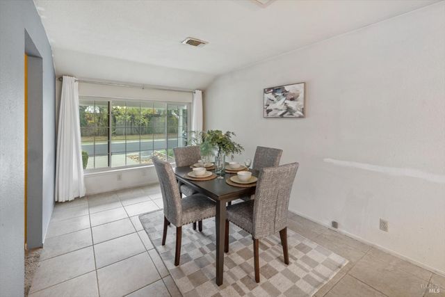 106 Birch St, Vacaville, CA 95688