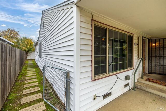 106 Birch St, Vacaville, CA 95688