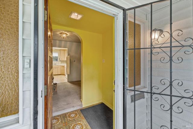 106 Birch St, Vacaville, CA 95688