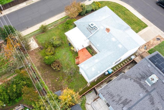 106 Birch St, Vacaville, CA 95688