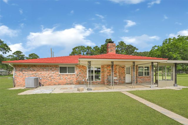 20135 Timber Line Ln, New Caney, TX 77357