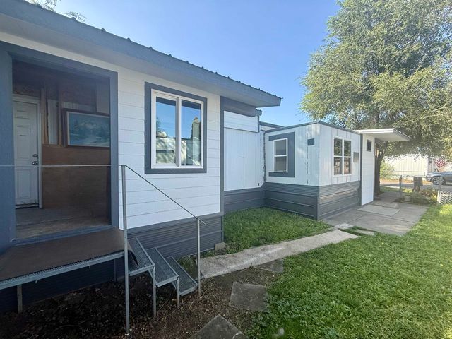 4105 N McDonald Rd, Spokane Valley, WA 99216