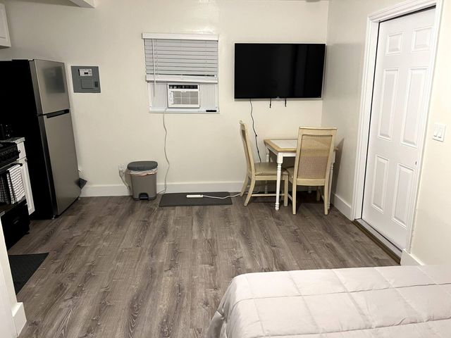 110 SW 6TH Street, Delray Beach, FL 33444