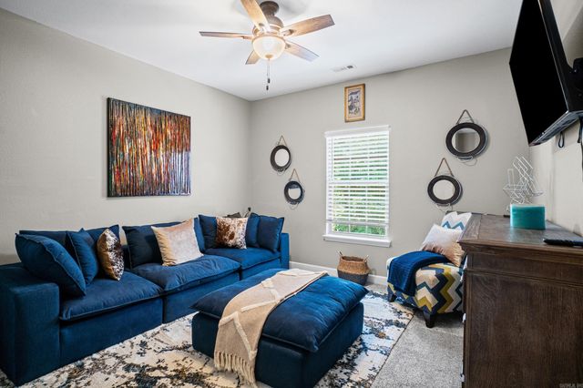 1085 Mountain Side Cove, Alexander, AR 72002