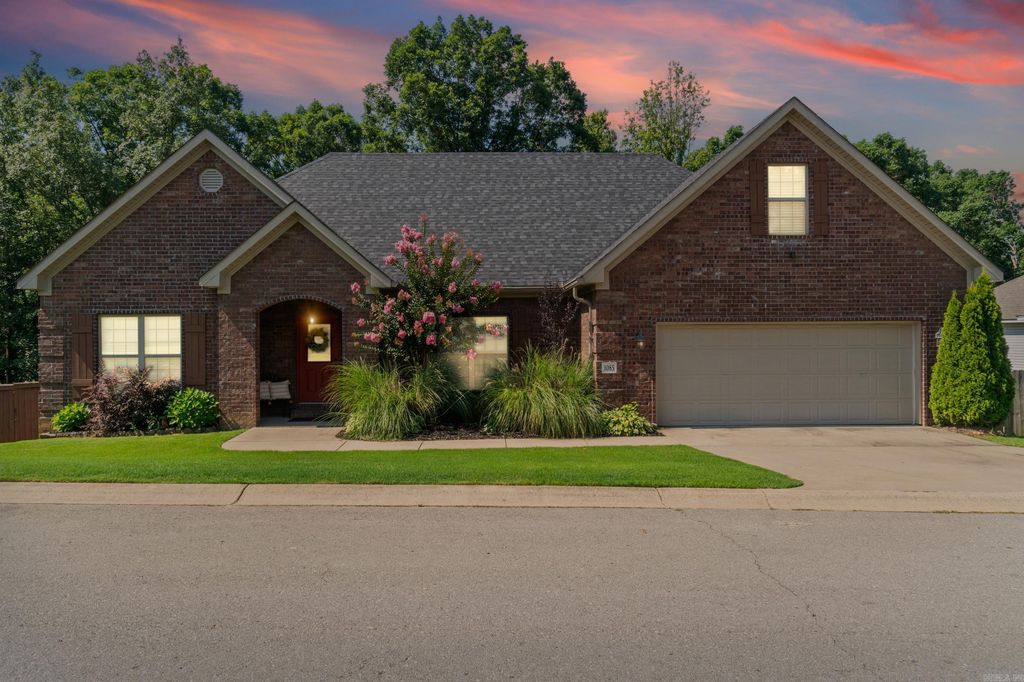 1085 Mountain Side Cove, Alexander, AR 72002
