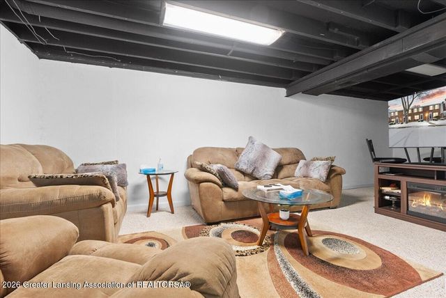 6264 Beechfield Drive, Lansing, MI 48911