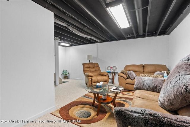 6264 Beechfield Drive, Lansing, MI 48911