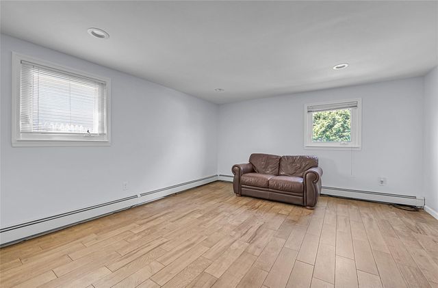 17 Brennan Street, Huntington, NY 11743