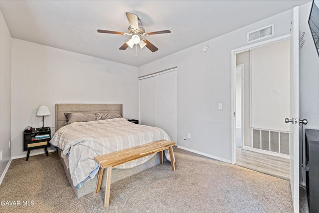 42901 Willow West Court, Lancaster, CA 93536