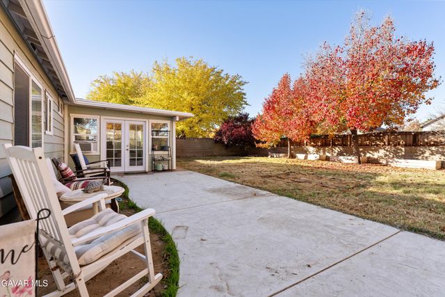 42901 Willow West Court, Lancaster, CA 93536