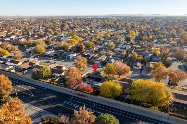 42901 Willow West Court, Lancaster, CA 93536