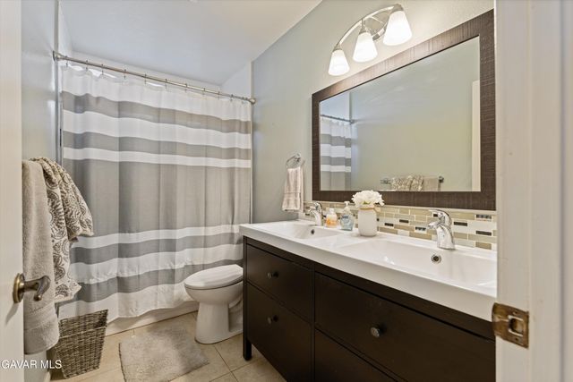 42901 Willow West Court, Lancaster, CA 93536