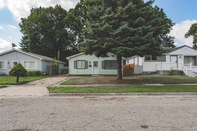 110 E Cornell Avenue, Pontiac, MI 48340