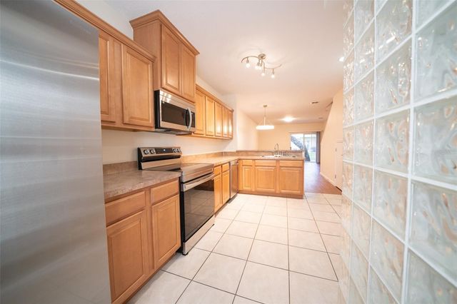 5808 NATURE TERRACE COVE, Tampa, FL 33617