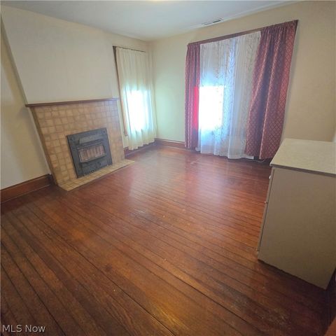 1120 Smithfield Street, Parkersburg, WV 26101