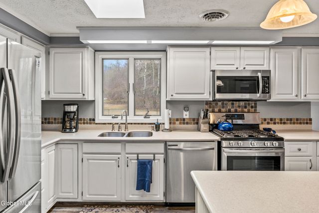 1128 Green Corners Road, Glenville, NY 12010