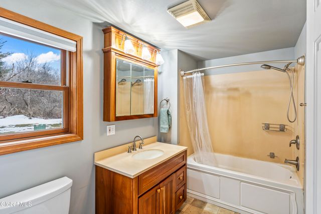 1128 Green Corners Road, Glenville, NY 12010