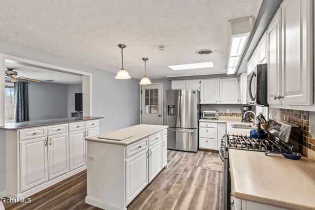 1128 Green Corners Road, Glenville, NY 12010