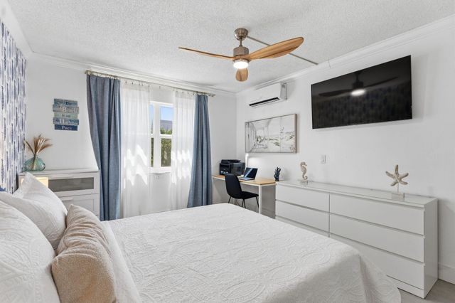 3000 Riomar Street 407, Fort Lauderdale, FL 33304