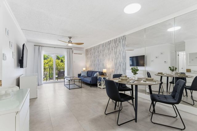 3000 Riomar Street 407, Fort Lauderdale, FL 33304