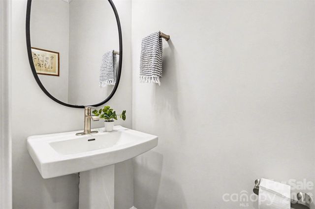 7017 Running Spring Drive, Charlotte, NC 28205