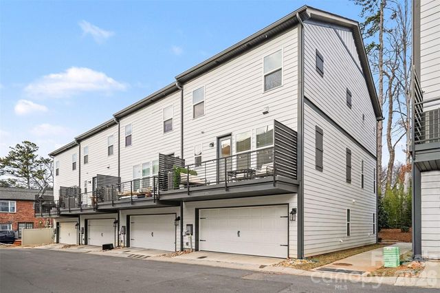 7017 Running Spring Drive, Charlotte, NC 28205