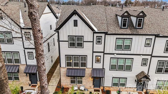 7017 Running Spring Drive, Charlotte, NC 28205