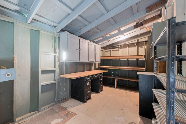506 South Oakhurst Dr, Livingston, TX 77351