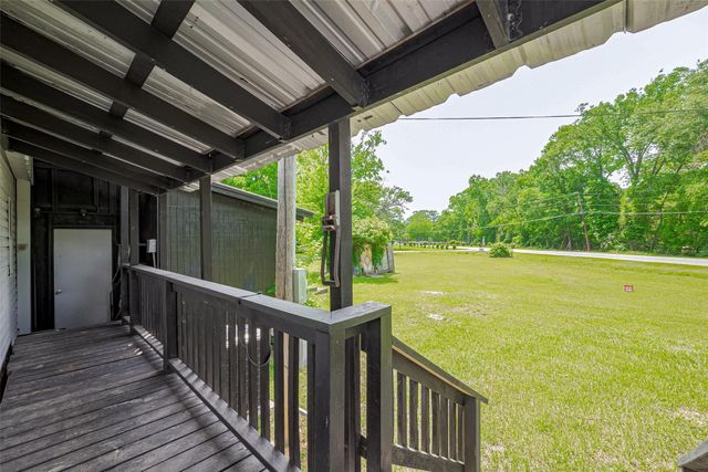 506 South Oakhurst Dr, Livingston, TX 77351