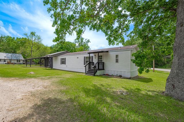 506 South Oakhurst Dr, Livingston, TX 77351