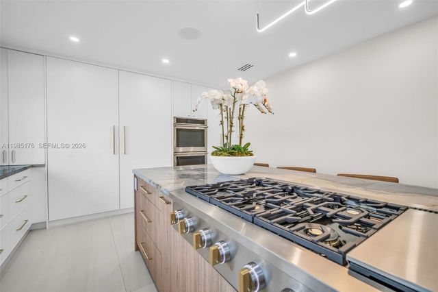 4430 Casper Ct, Hollywood, FL 33021