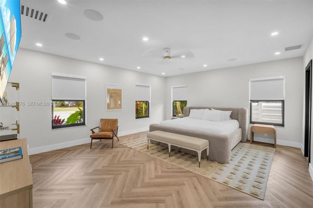 4430 Casper Ct, Hollywood, FL 33021