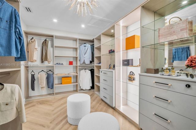 4430 Casper Ct, Hollywood, FL 33021