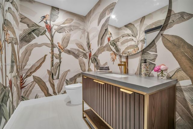 4430 Casper Ct, Hollywood, FL 33021