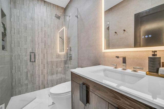 4430 Casper Ct, Hollywood, FL 33021